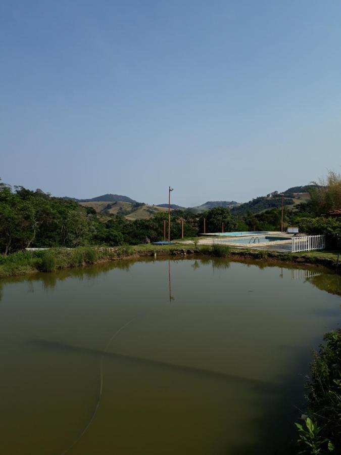 Sitio Lirio Do Vale- Munhoz, Mg 빌라 외부 사진